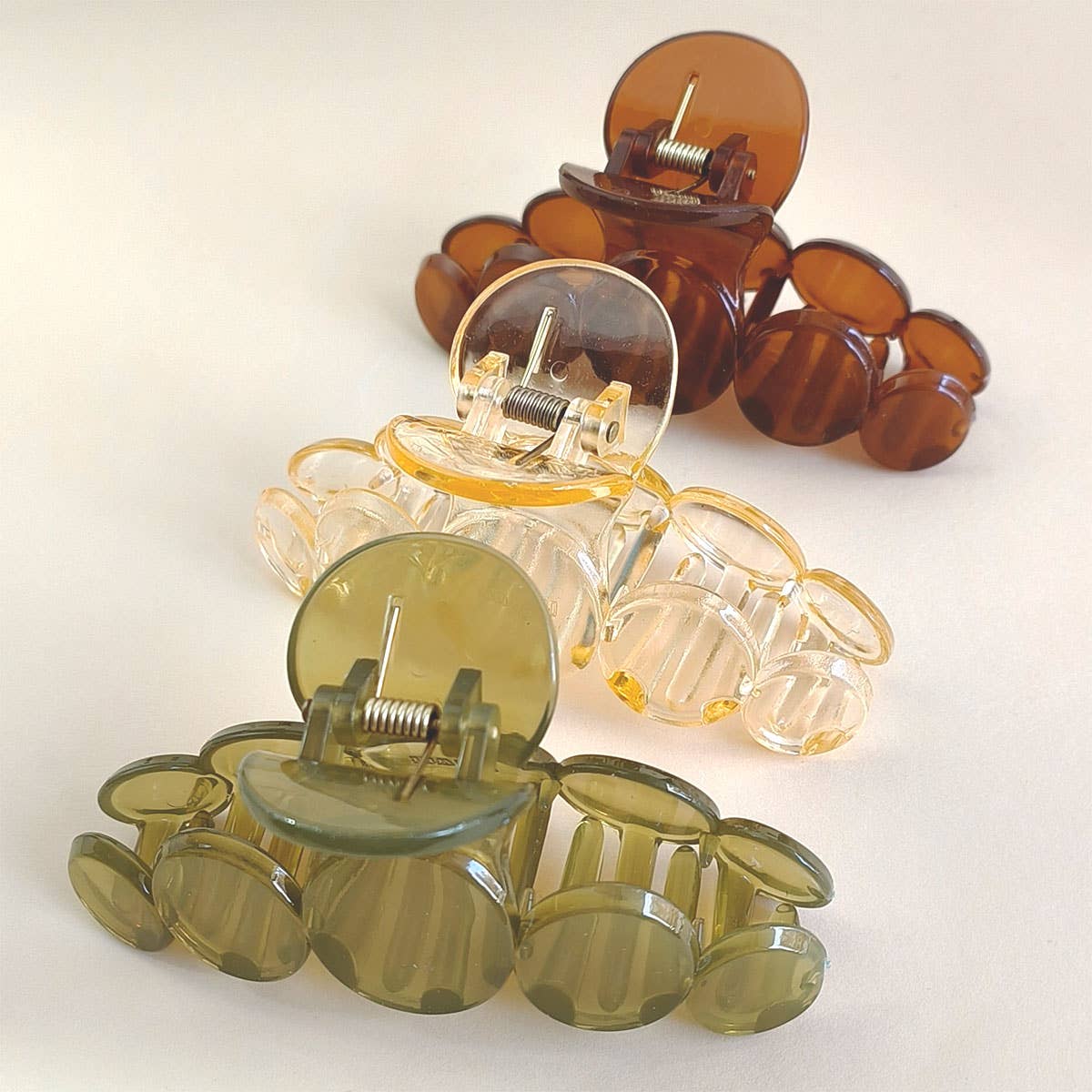 SIMPLE AND FASHIONABLE CIRCLE GRIPPER_CWAHA1048