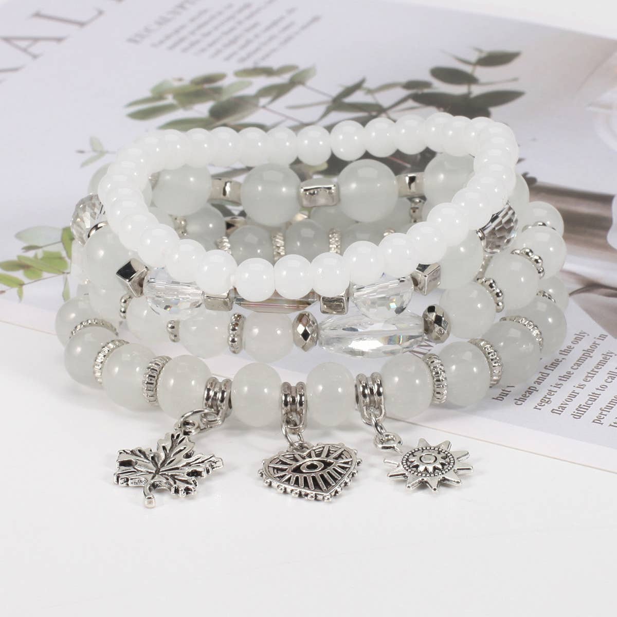 MULTI LAYERED MAPLE LEAF HEART PENDANT BRACELET_CWAJE2229