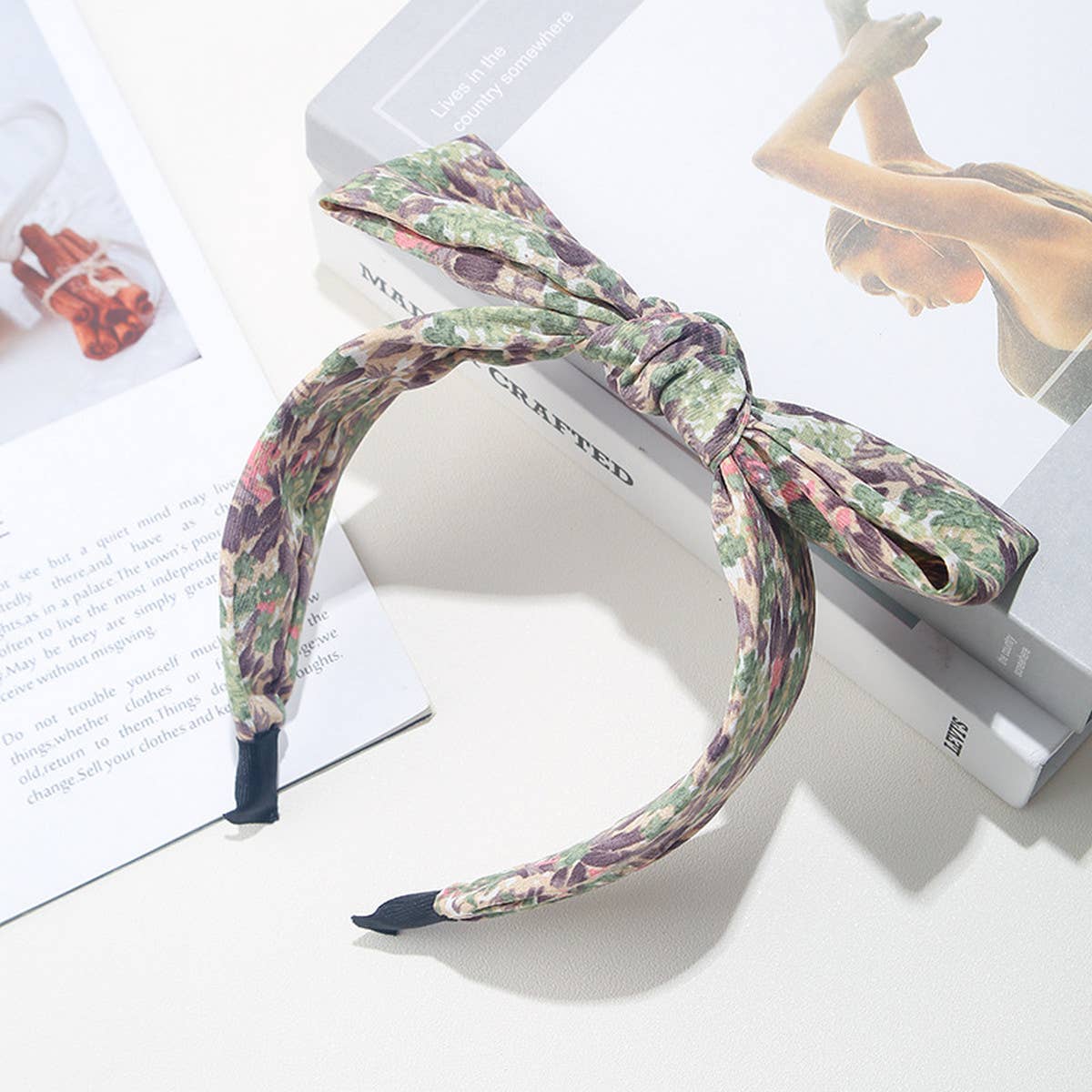2024 RETRO PRINTED SIMPLE BOW HEADBAND_CWAHA1702