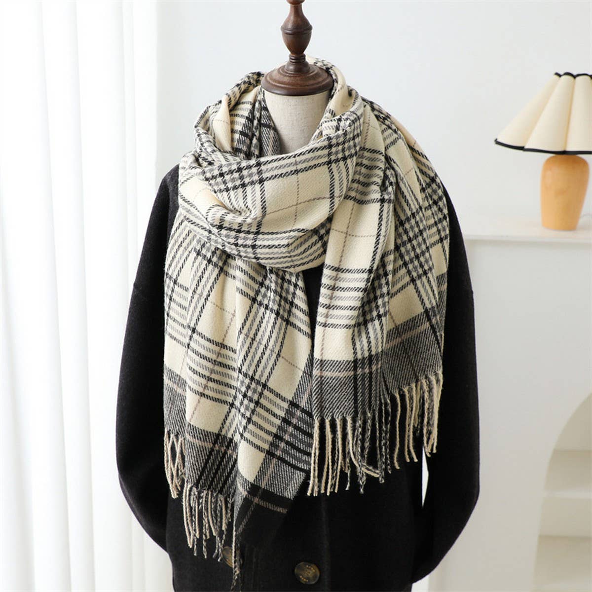 COZY PLAID TASSEL SCARF FALL WINTER WRAP FOR WOMEN_CWASC0977