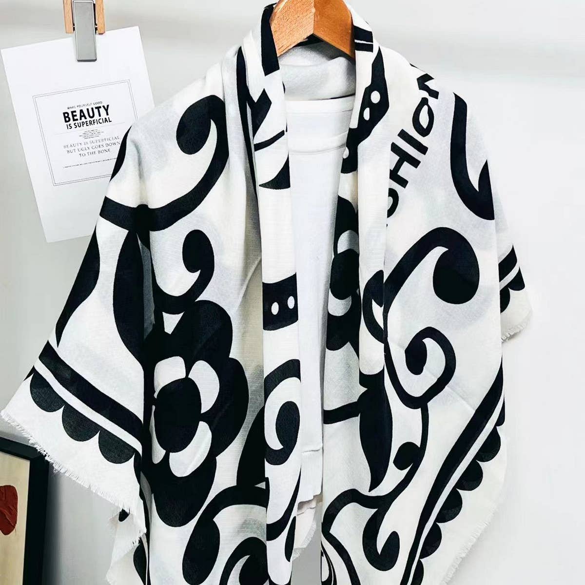 BOLD FLORAL ANIMAL SILK BLEND WRAP_CWASC0890