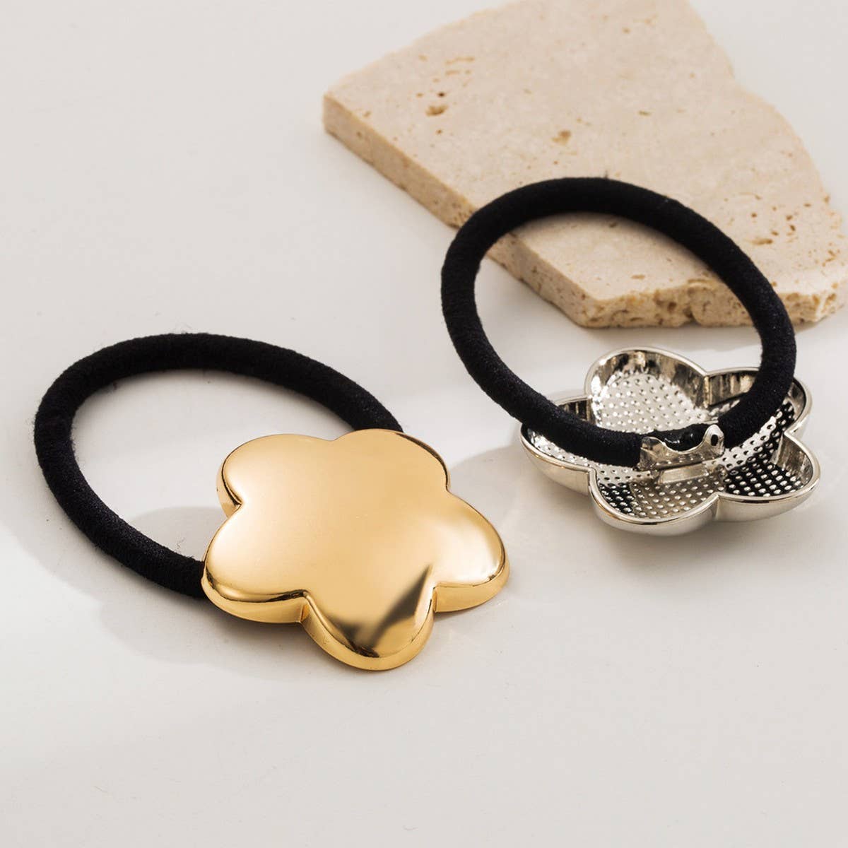 ELEGANT METAL FLOWER ELASTIC HAIR TIE FOR WOMEN_CWAHA6234