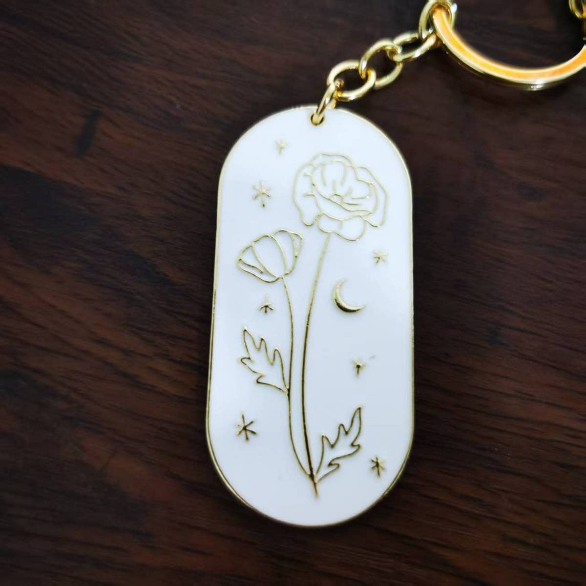 BOTANICAL ENAMEL KEYCHAIN WITH BIRTH FLOWER_CWMM9838