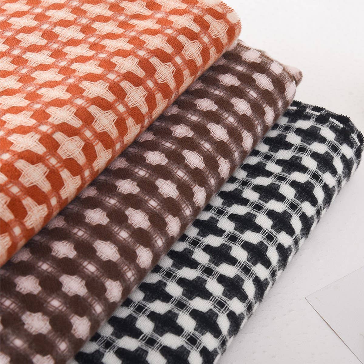 FASHION WARM CROSS WARP KNITTED PLAID SCARF_CWASC0399