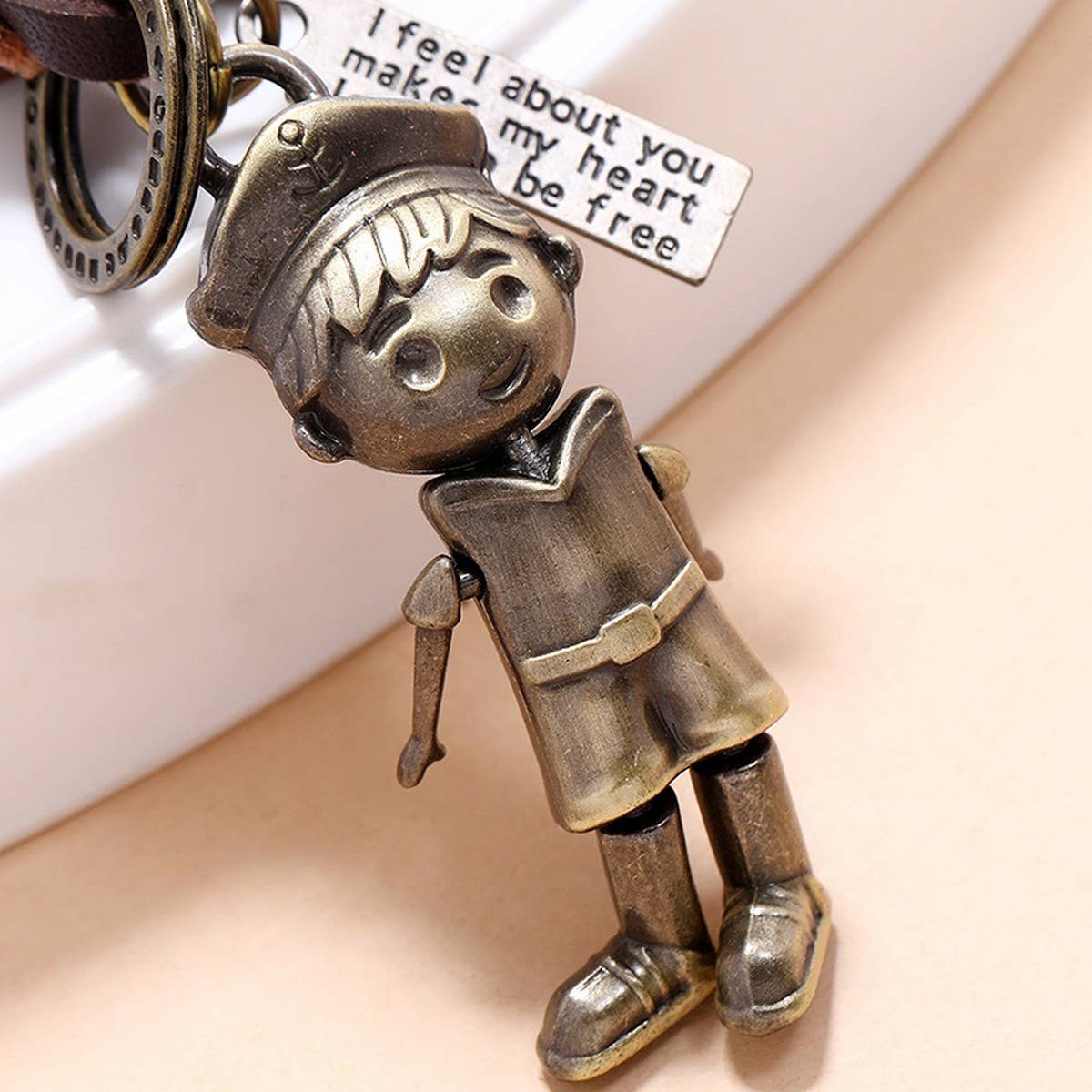 Vintage Hand-Woven Robot Cowhide Keychain_Cwmm4786
