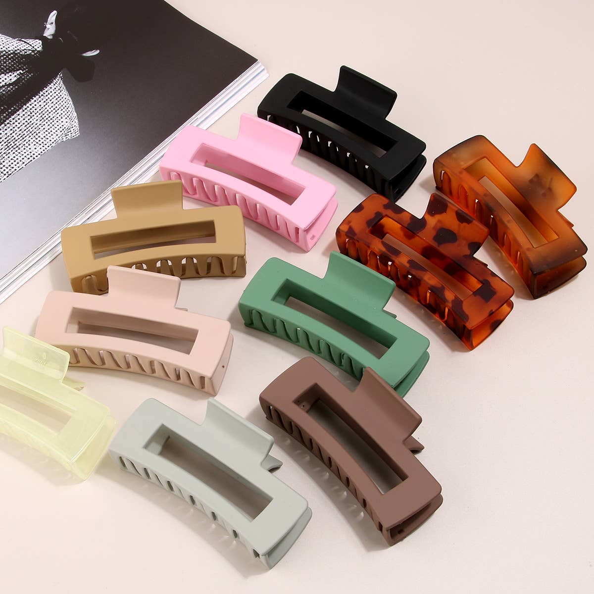 4 1 INCH MATTE PS PLASTIC HAIR CLAW CLIP WHOLESAL_CWAHA0091