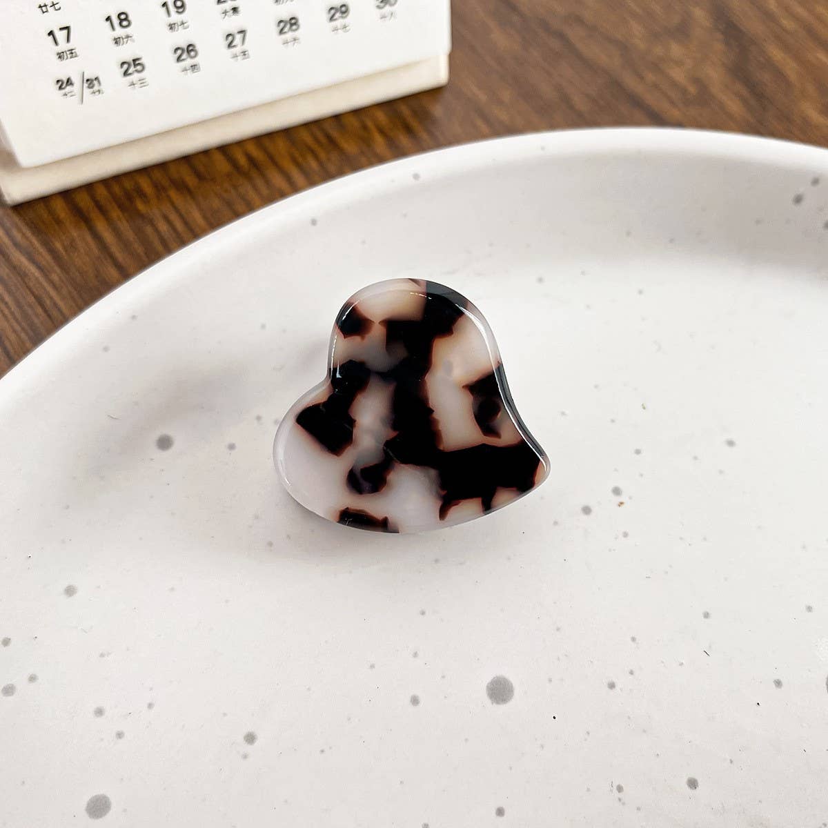 MINI HEART ACETATE CLAW CLIP ELEGANT SIDE CLIP_CWAHA0732