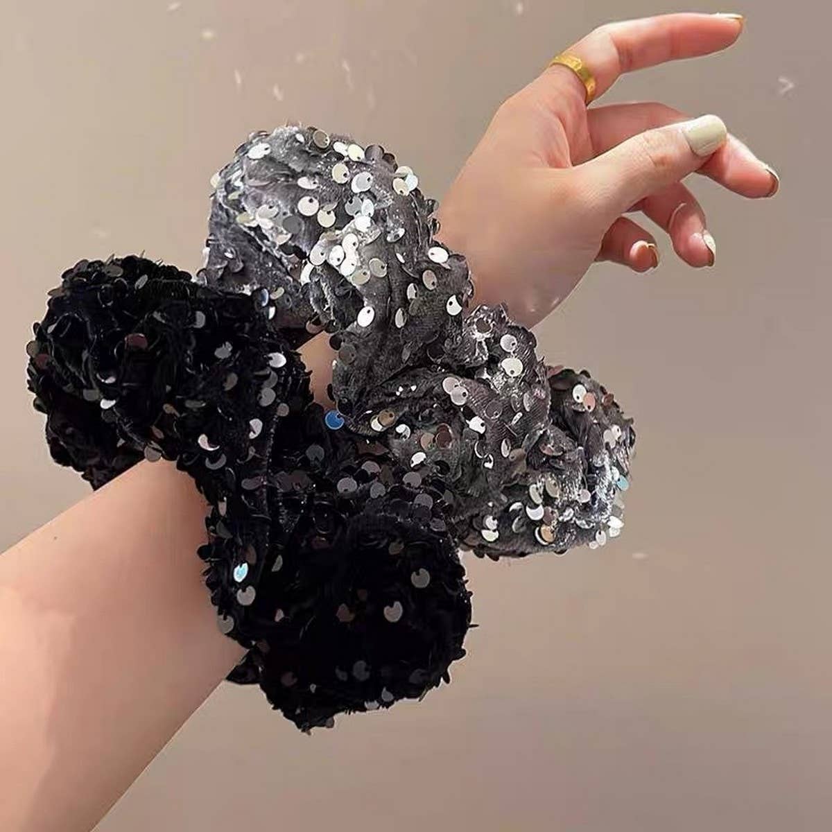 Black Sequin Hair Scrunchie Shiny Ponytail Holder_Cwaha07539