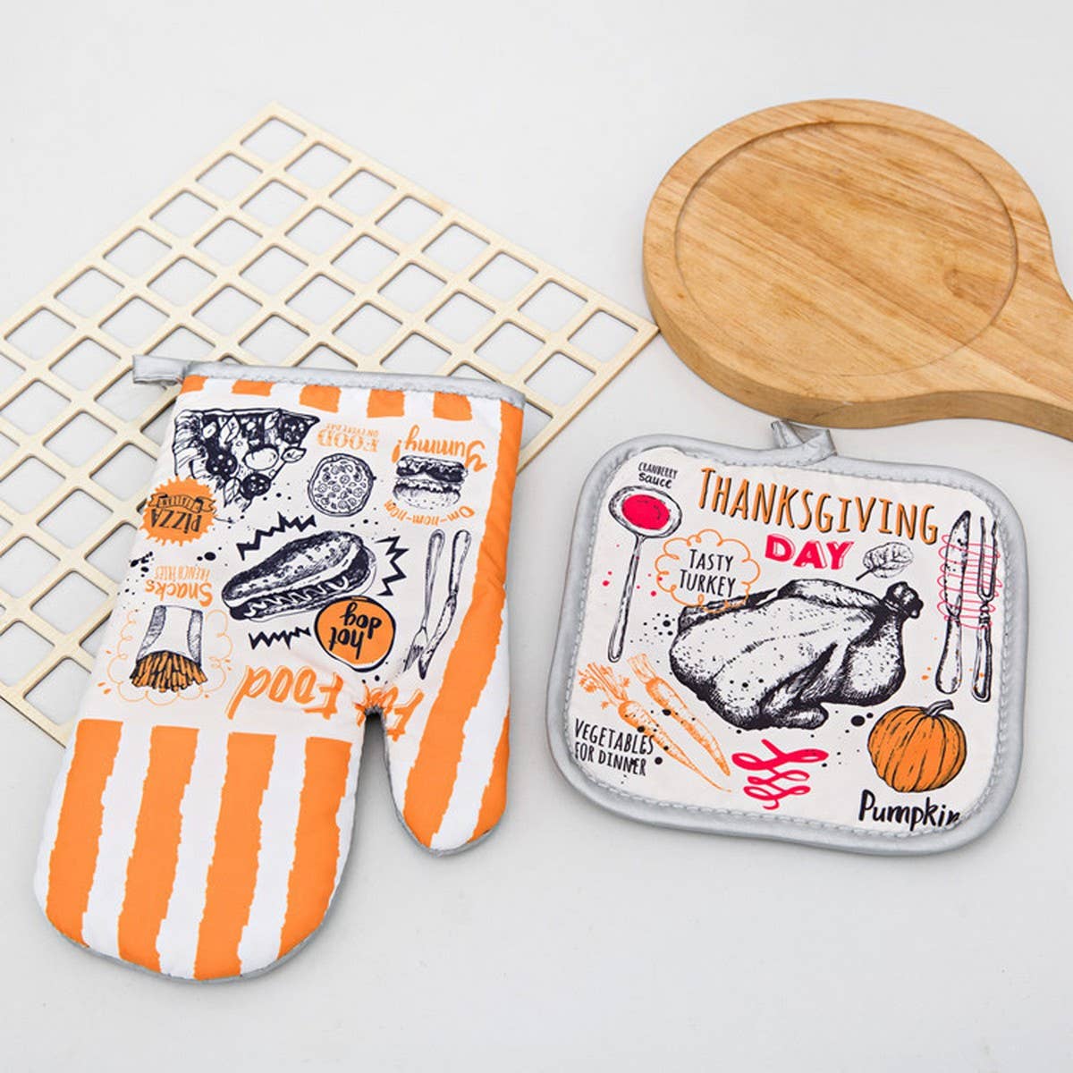 KITCHEN TWO PIECE BAKING SCALD PROOF GLOVES_CWMM1453