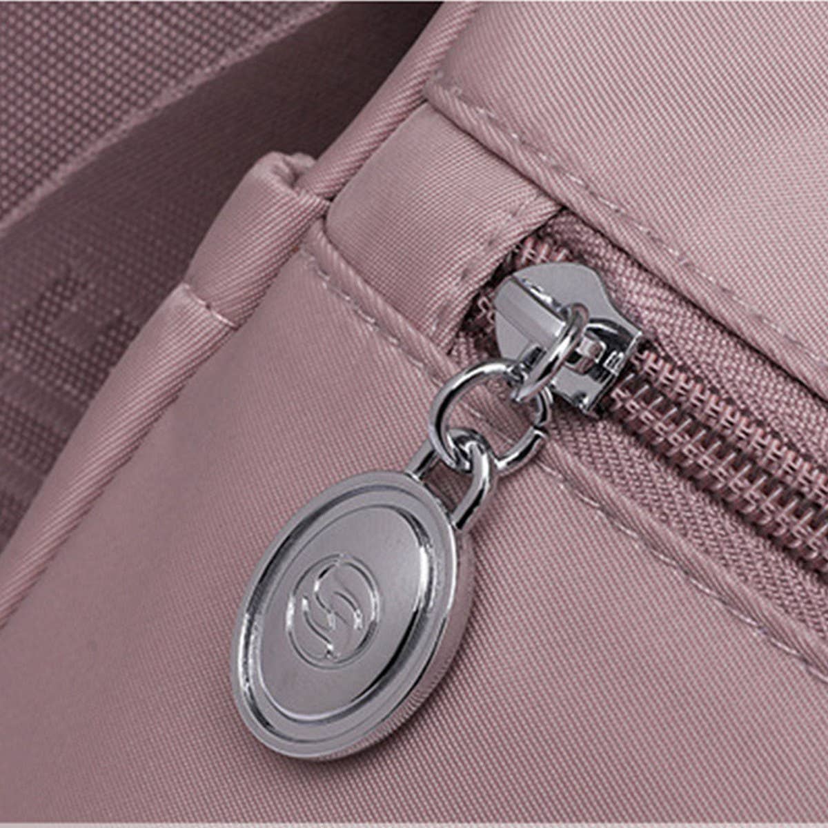 MULTI COMPARTMENT NYLON SHOULDER AND CROSSBODY BAG_CWASC1759