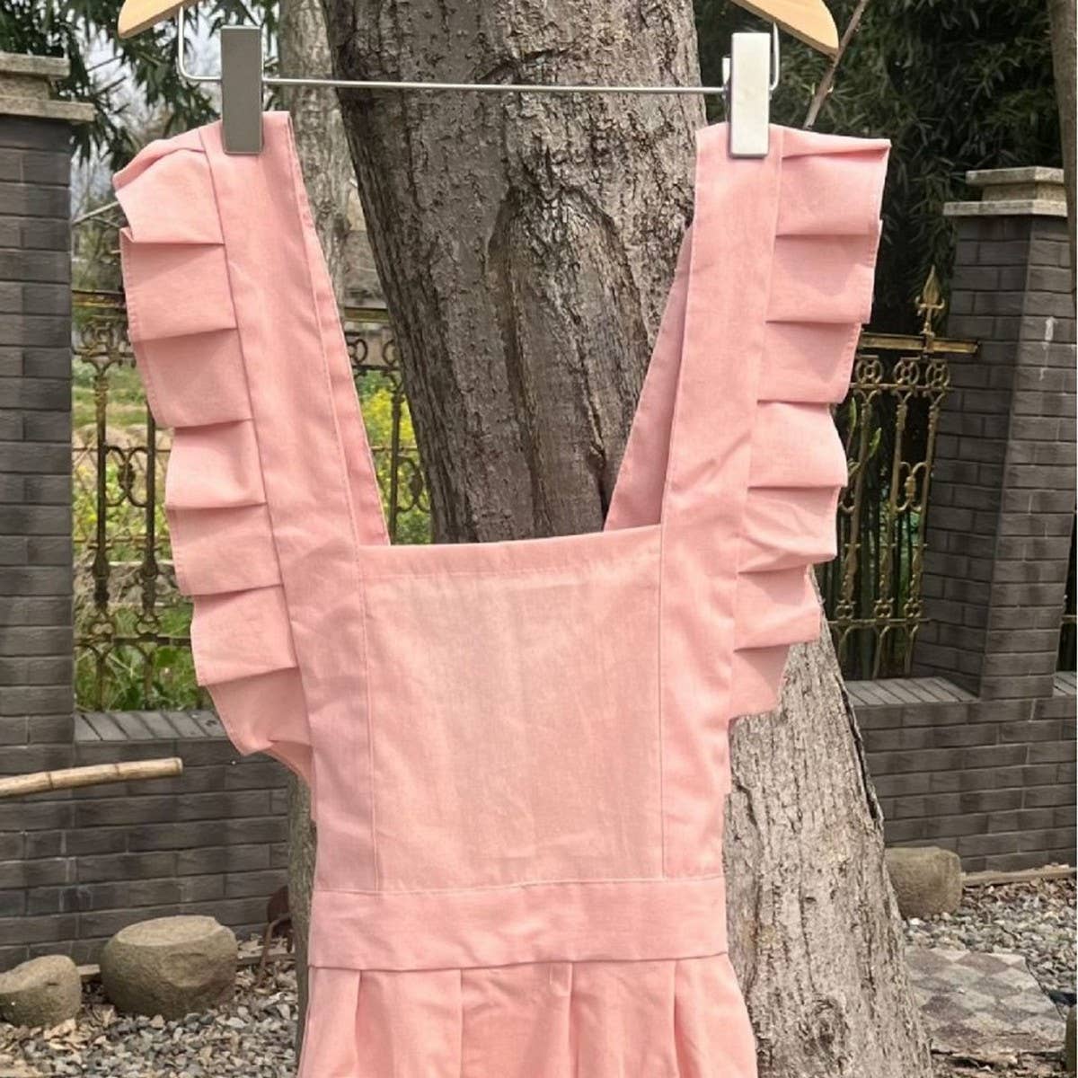 Waterproof And Fresh Ruffled Strap Cross Apron_Cwmm5815