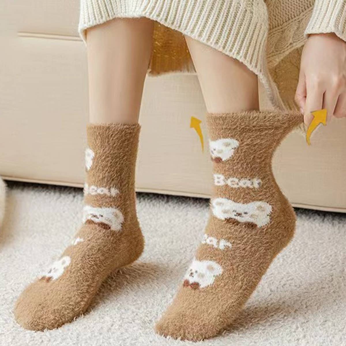 BROWN WARM CARTOON CUTE MID TUBE SOCKS_CWMS0794