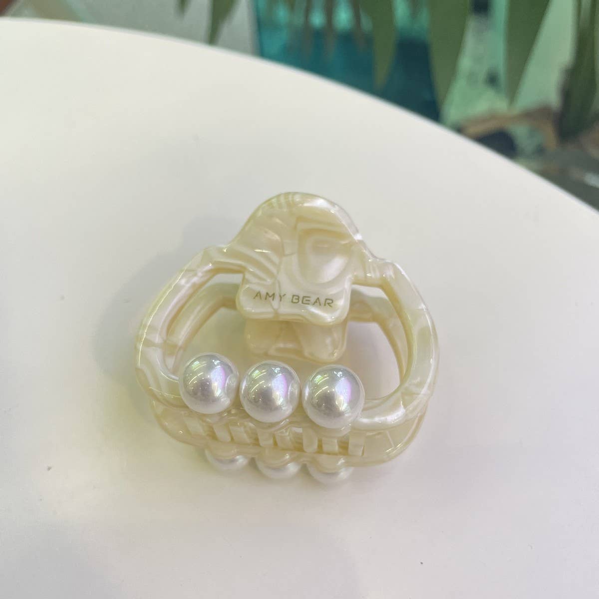 PEARL ACCENT HAIR CLAW THICK SQUARE ELEGANT CLIP_CWASC1600