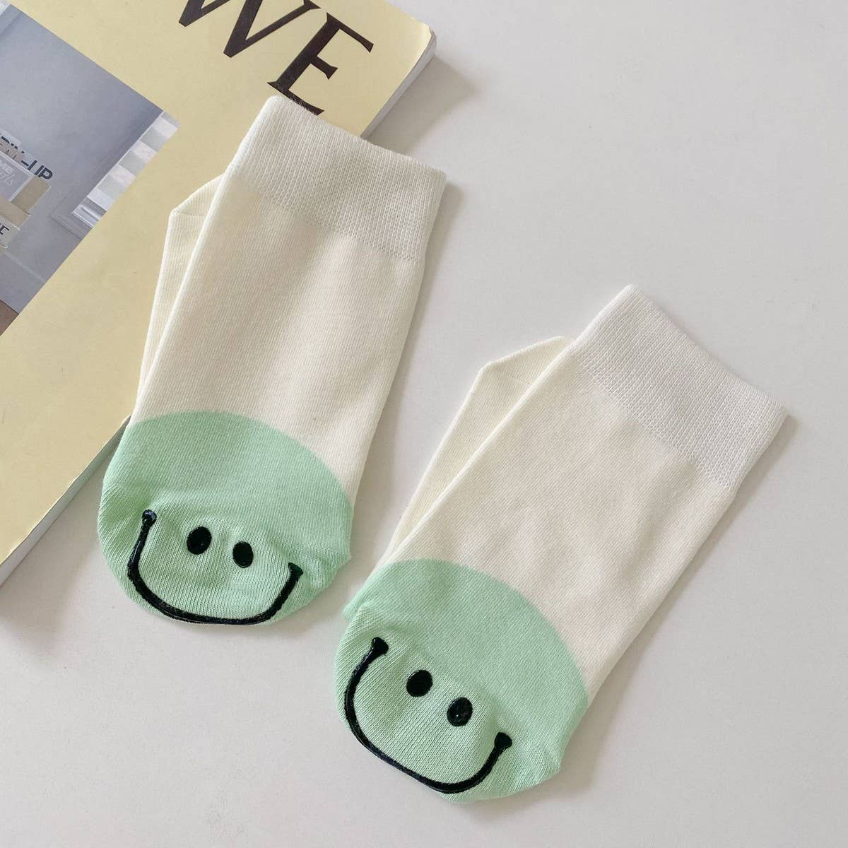 NEW HOT STAMPING SMILEY FACE SOCKS_CWMS0954