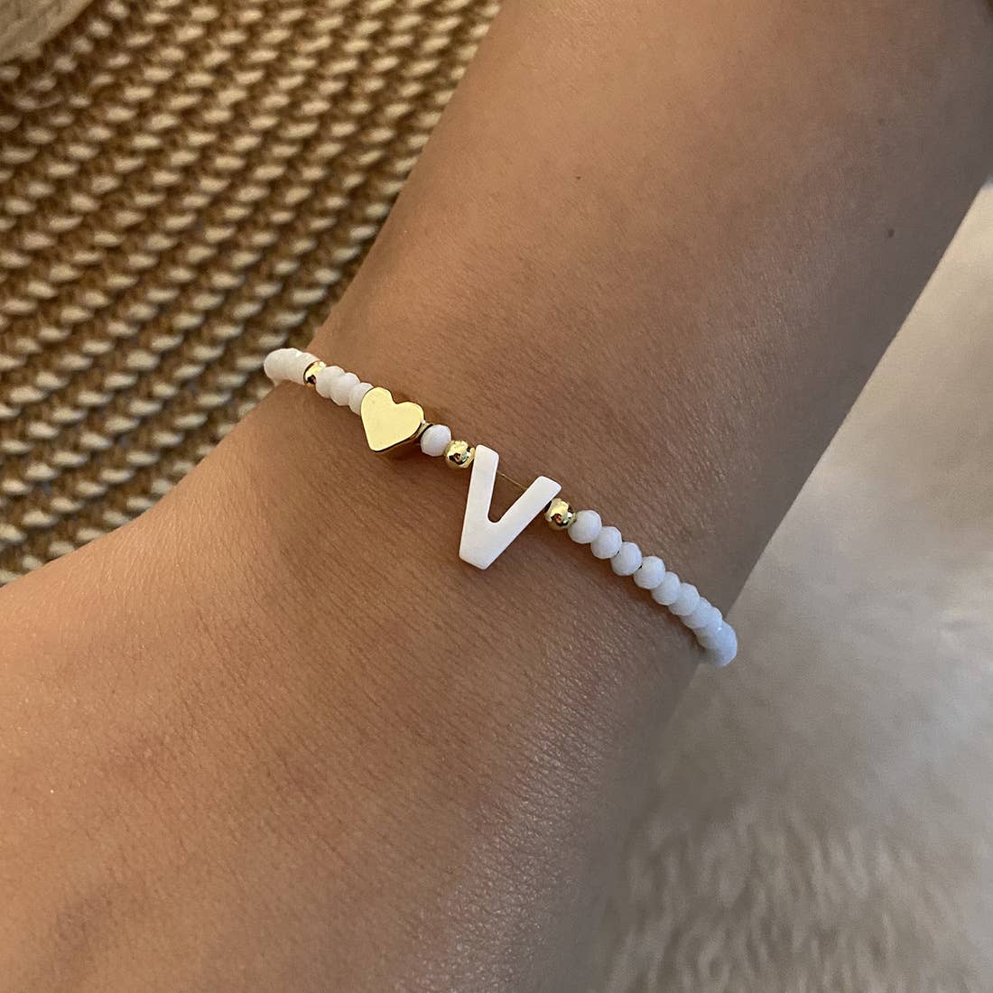 26-Letter Shell Beaded Bracelet_Cwaje4942