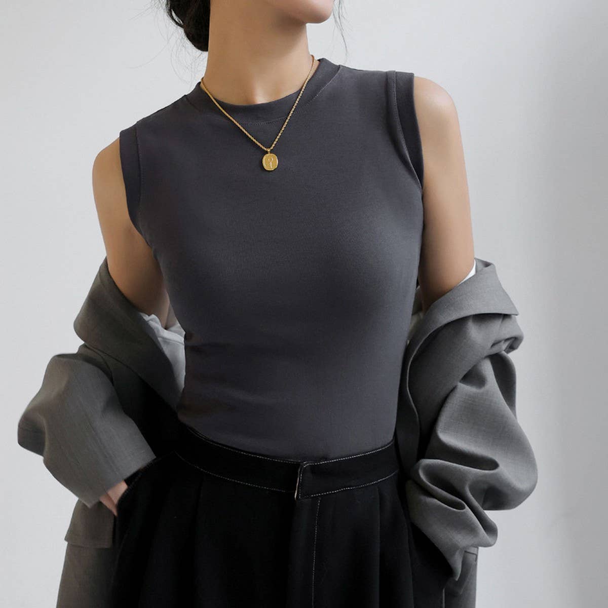 PURE COTTON ROUND NECK BASIC BOTTOMING TANK TOPS_CWTTK0800