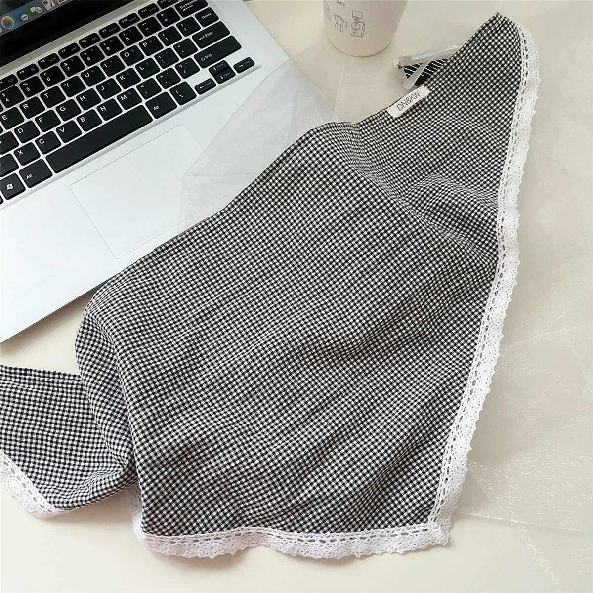 PLAID COTTON LINEN TRIANGLE SCARF SUN PROTECTION_CWASC0839