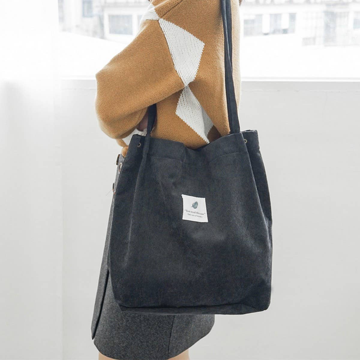 Cwab3911_Corduroy Snap-Button Large-Capacity Shoulder Bag
