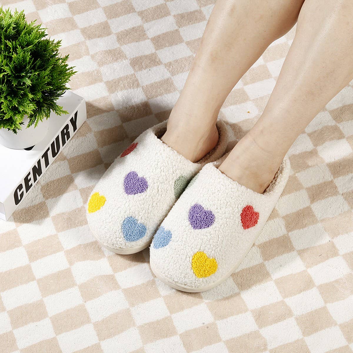 COLORFUL HEART SHAPED WARM COTTON SLIPPERS_CWSHS0730