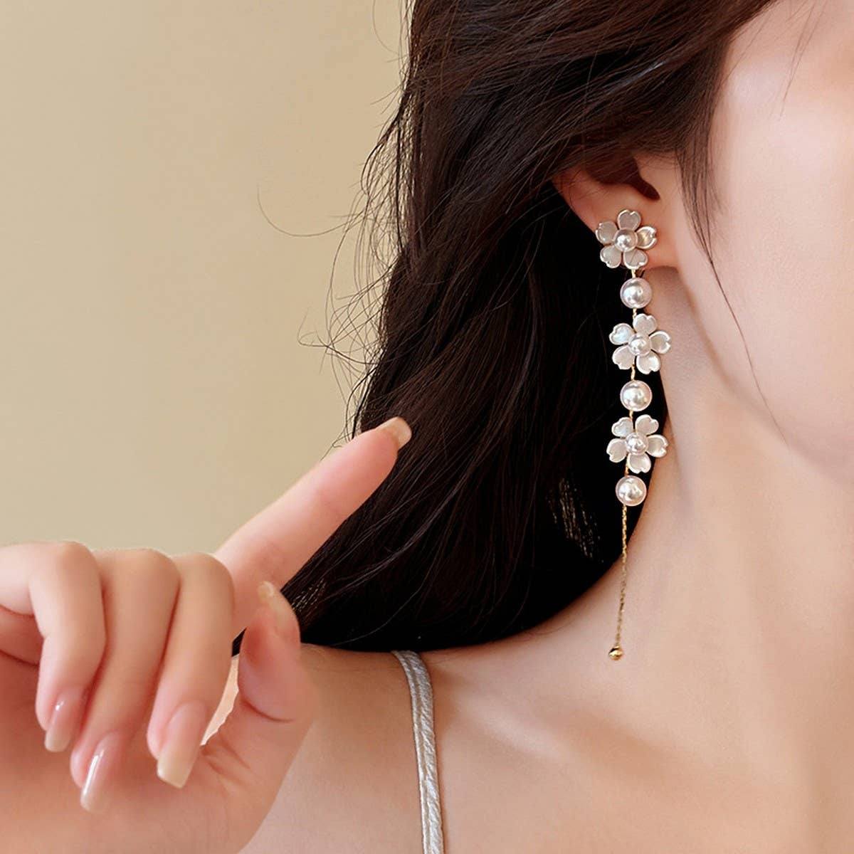 FRENCH RETRO PEARL FLOWER LONG TASSEL EARRINGS_CWAJE2326
