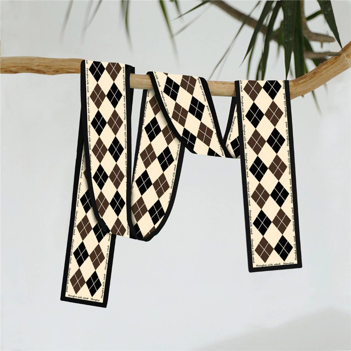 Versatile Retro Diamond Grid Fashion Headband