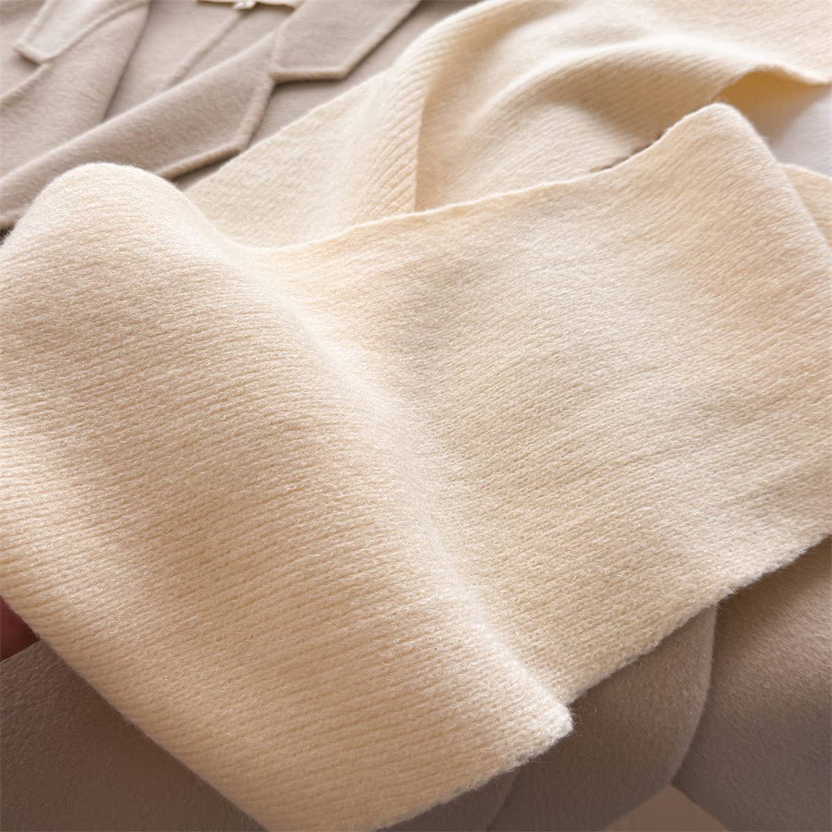 Cozy Knit Pom Pom Scarf Warm Winter Wrap_Cwasc03459