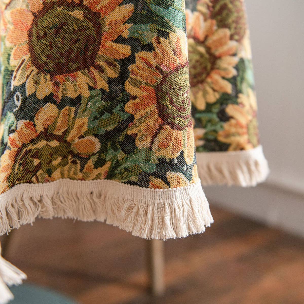 ROUND JACQUARD SUNFLOWER TABLECLOTH_CWMM0950