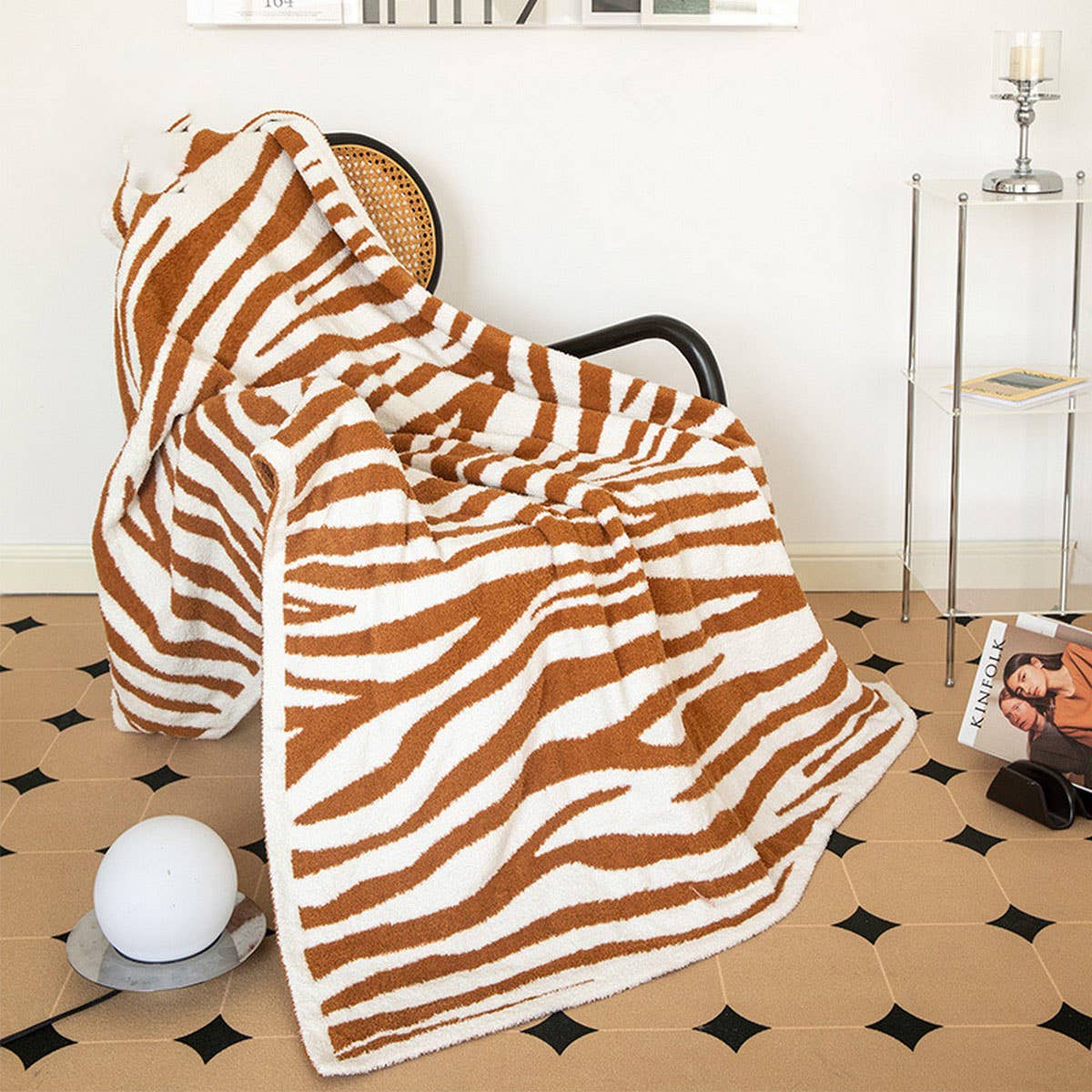 IRREGULAR ZEBRA PATTERN KNITTED WOOL THROW BLANKET_CWMM2383