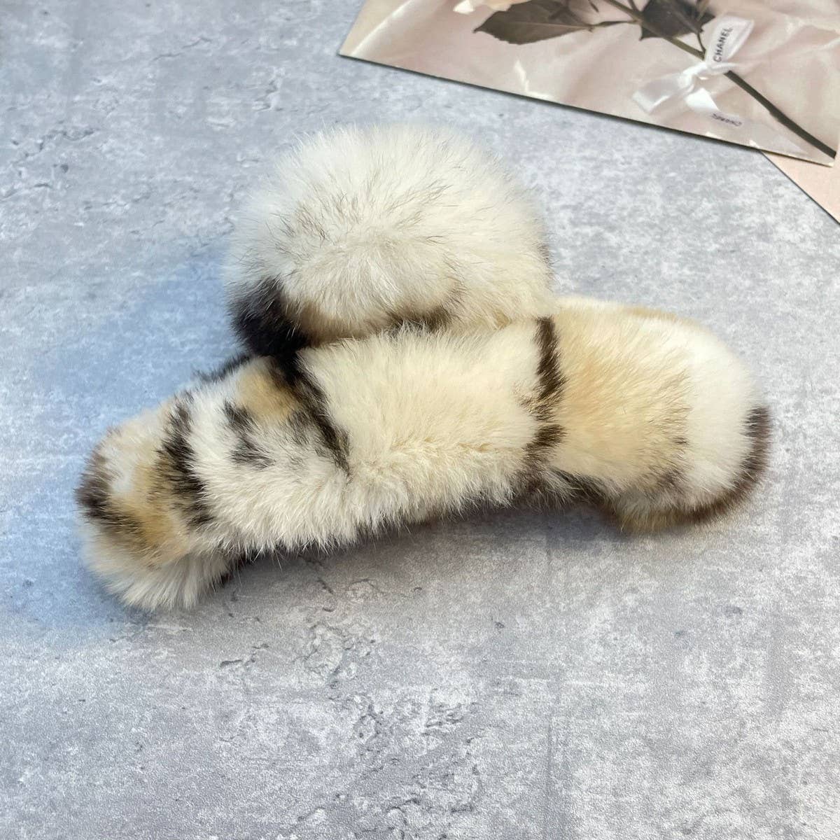 REX RABBIT FUR CLAWS ELEGANT MIXED COLOR CLIPS_CWASC1591