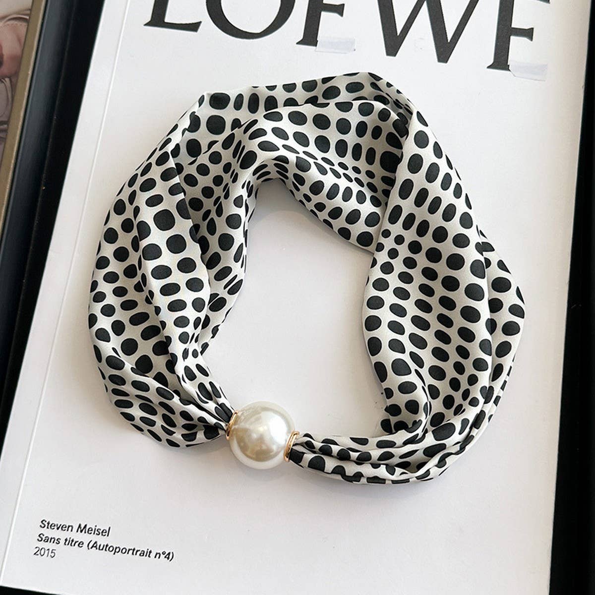 Pearl Magnetic Skinny Silk Neck Scarf_Cwasc03931