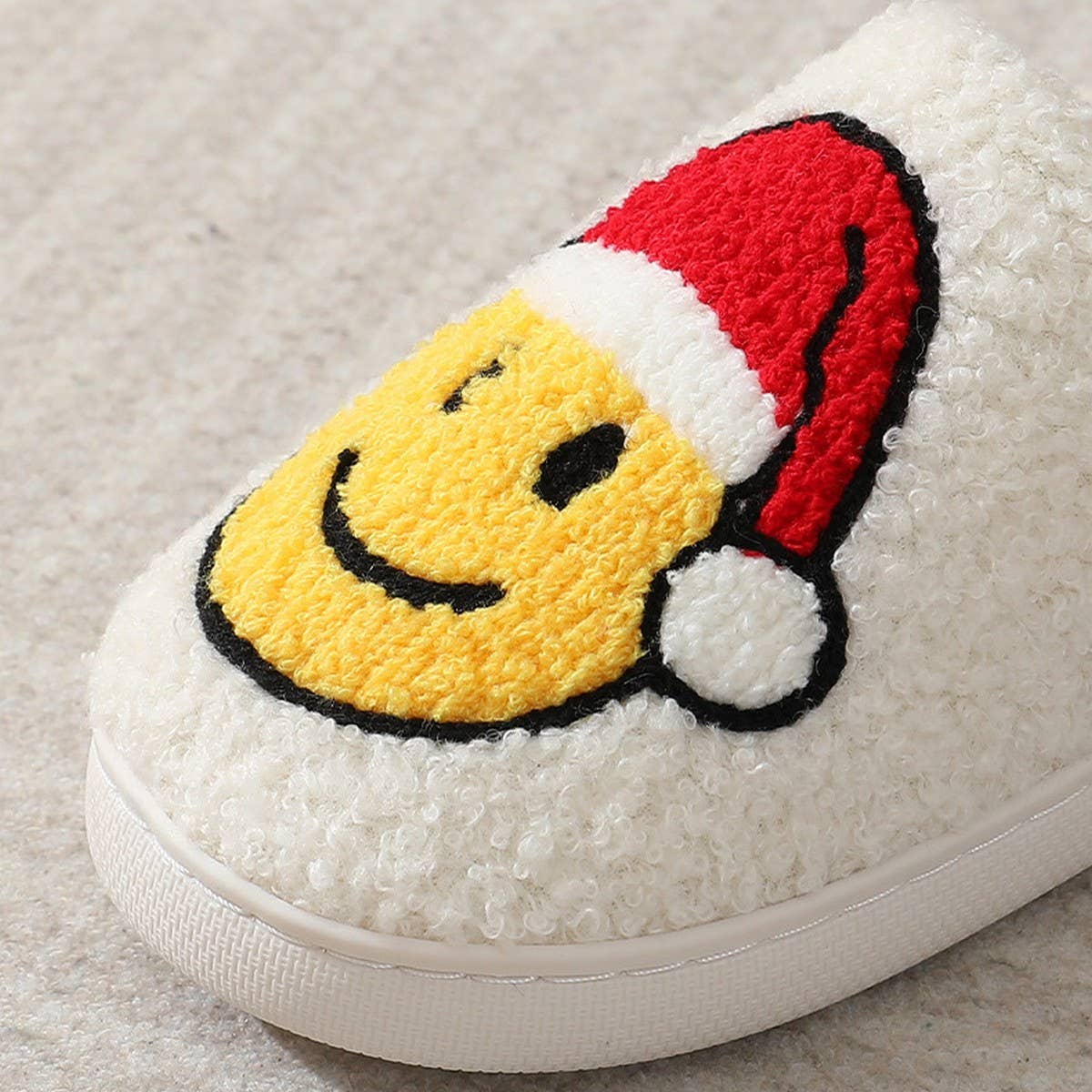 SMILING FACE SANTA CLAUS HOUSE CHRISTMAS SLIPPERS_CWSHS0260