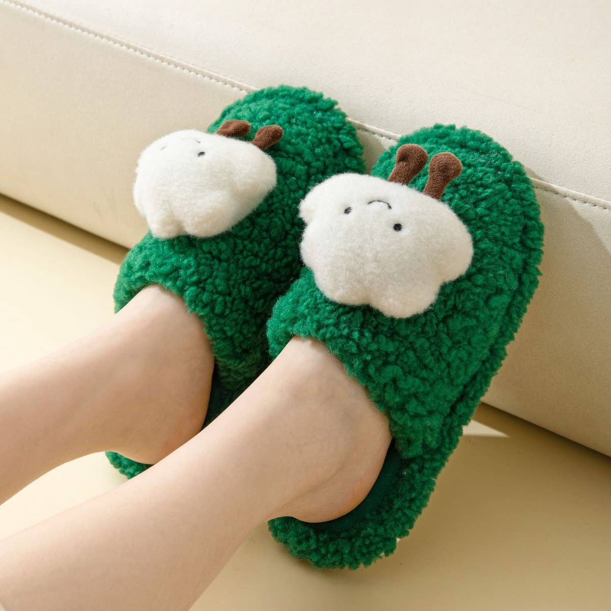 HOME FASHION CLOUD PLUSH SLIPPERS_CWSHS0831