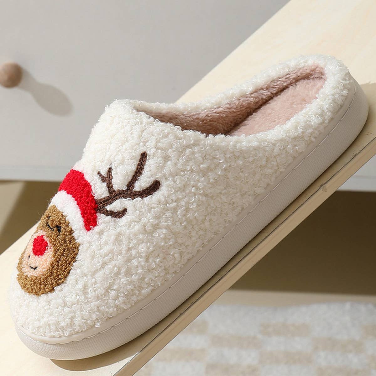 DEER PATTERNED CHRISTMA SANTA CLAUS INDOOR SLIPPER_CWSHS0257