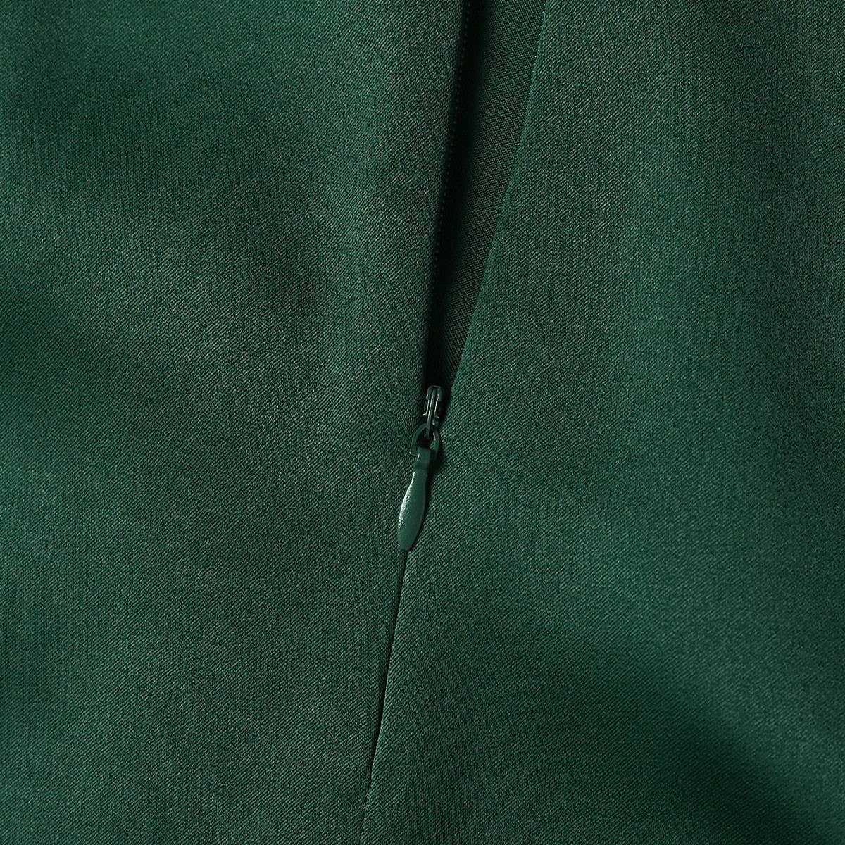 HIGH WAIST SATIN PLEATED SLIT MAXI SKIRT_CWBSS0420