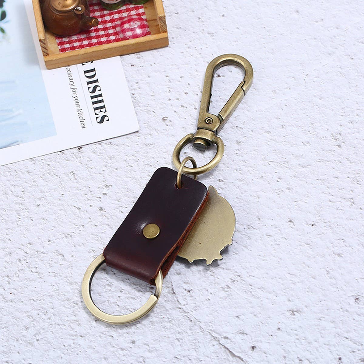 MENS ALLOY WOLF HEAD LEATHER KEYCHAIN_CWMM5020