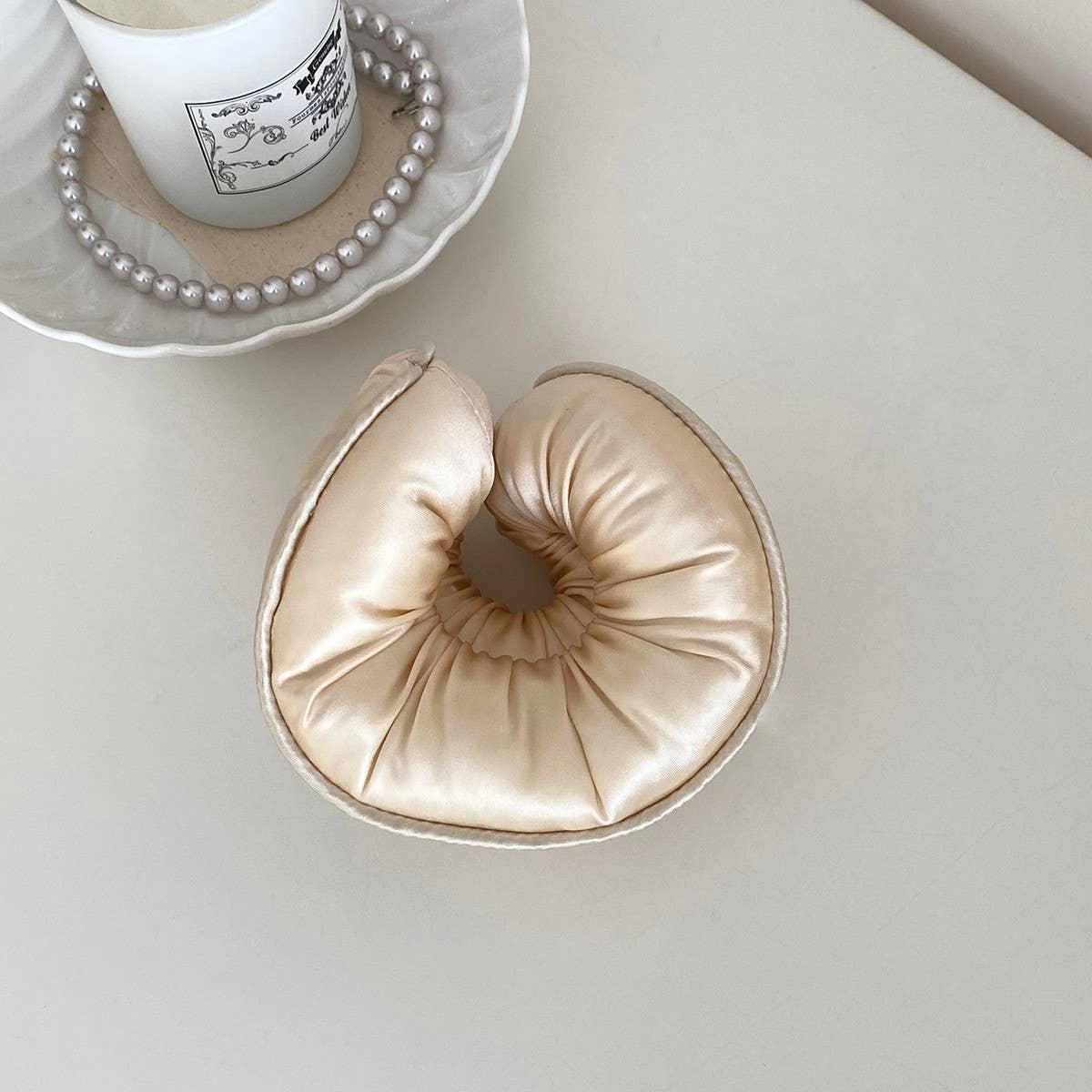 Soft Padded Pillow Scrunchie Elastic Hair Tie_Cwaha07987