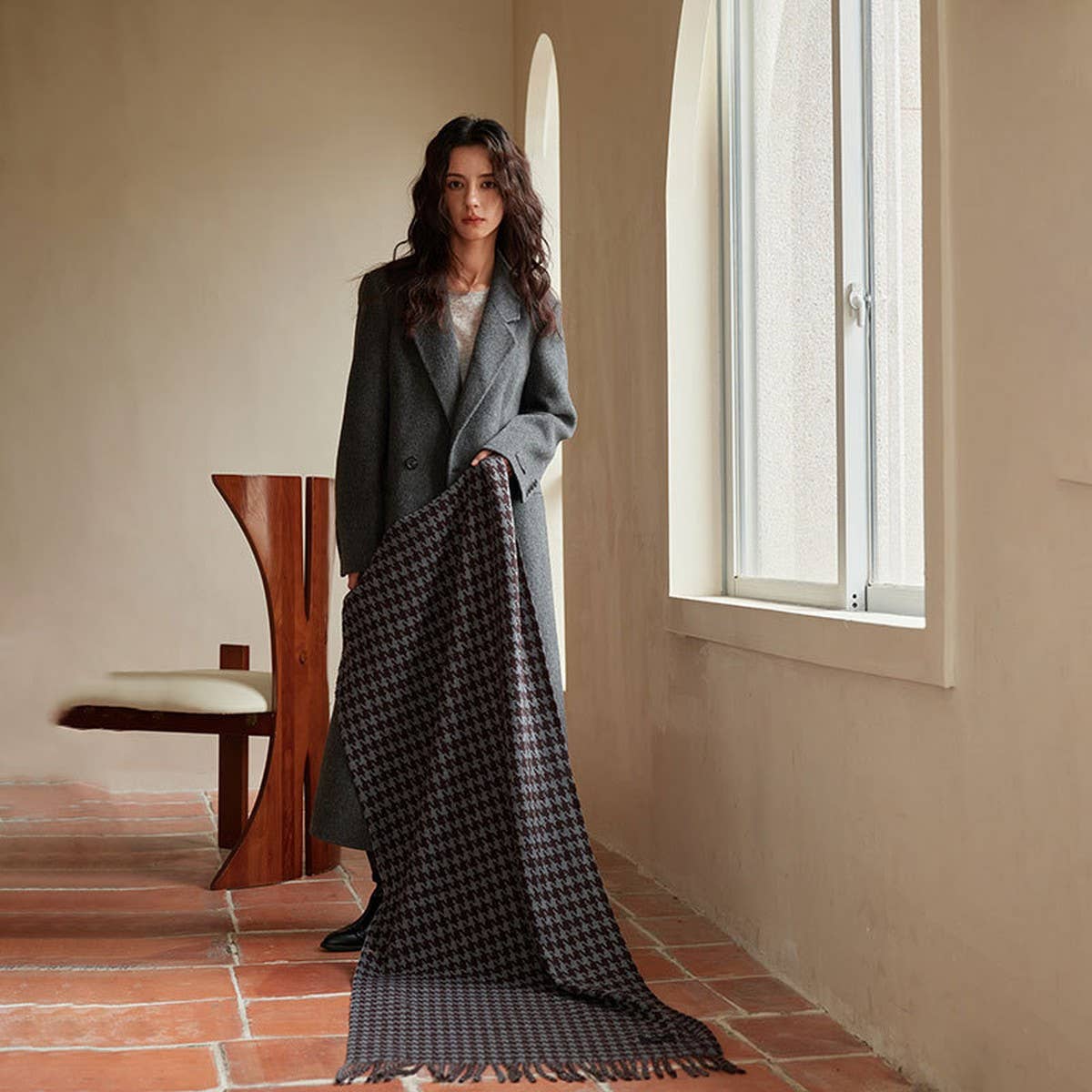 REVERSIBLE HOUNDSTOOTH SCARF SOFT WINTER WRAP_CWASC2330