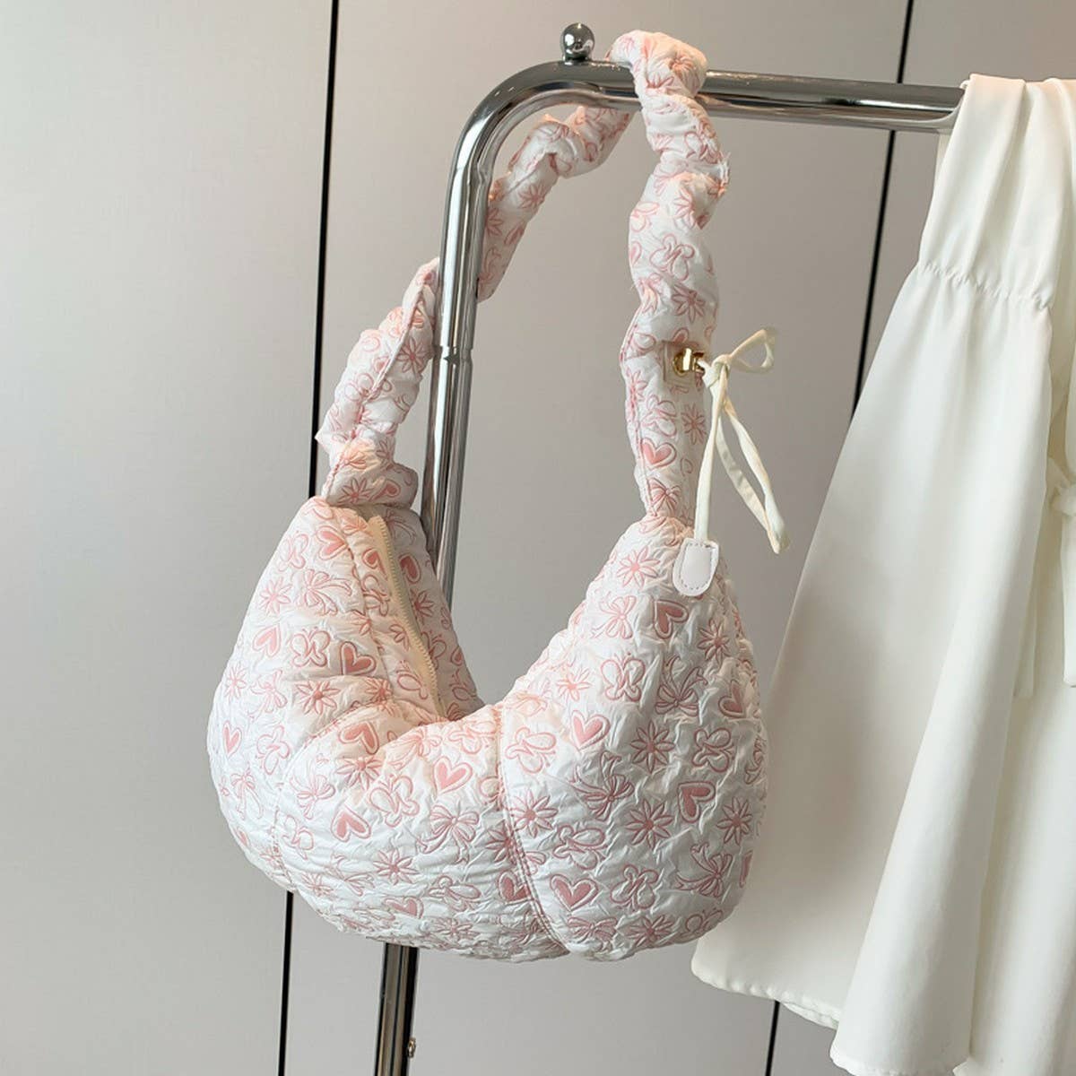 PUFFY CLOUD BAG LARGE FLORAL SHOULDER TOTE_CUAB00498