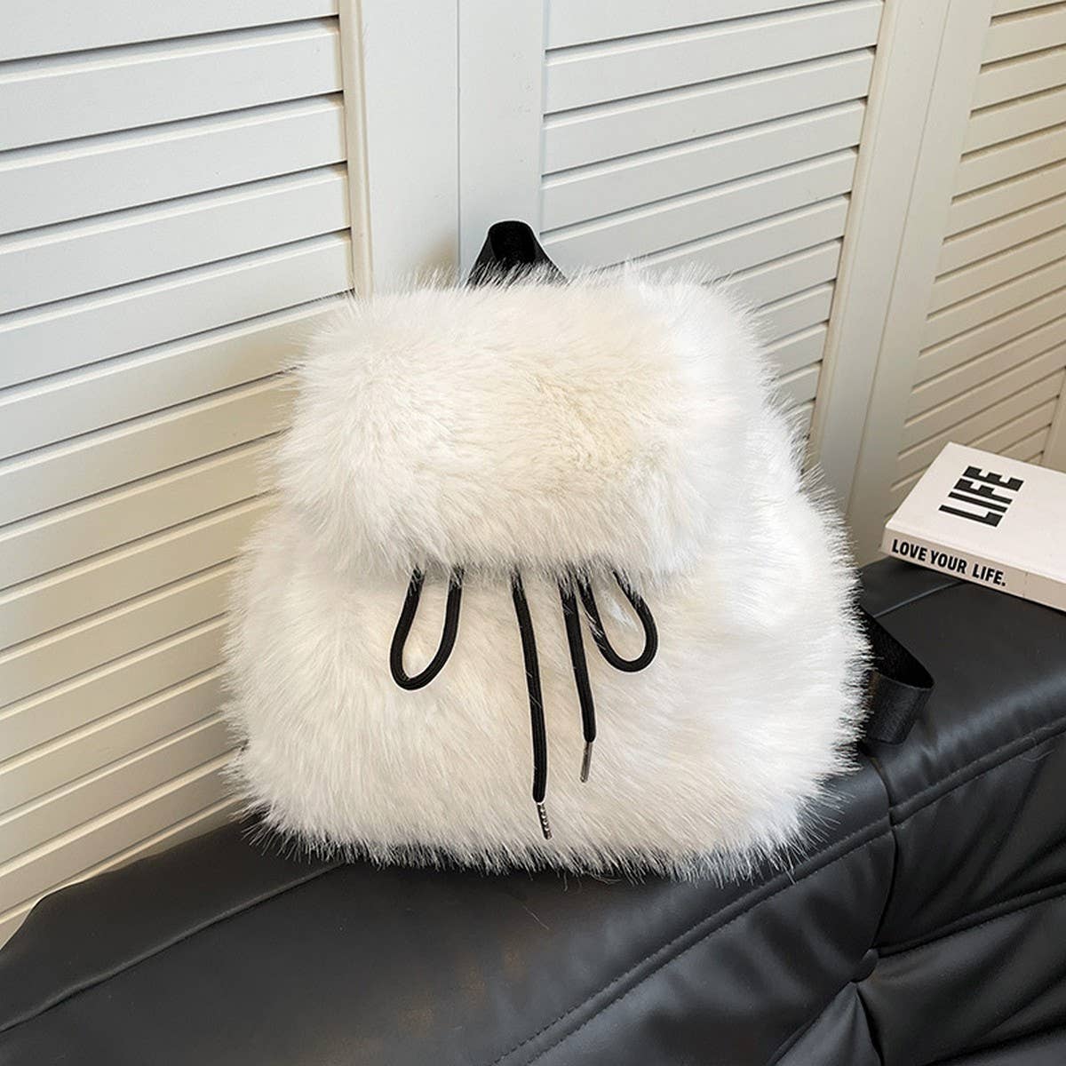 Winter Fashion All-Match Lightweight Plush Backpack_Cwab3929