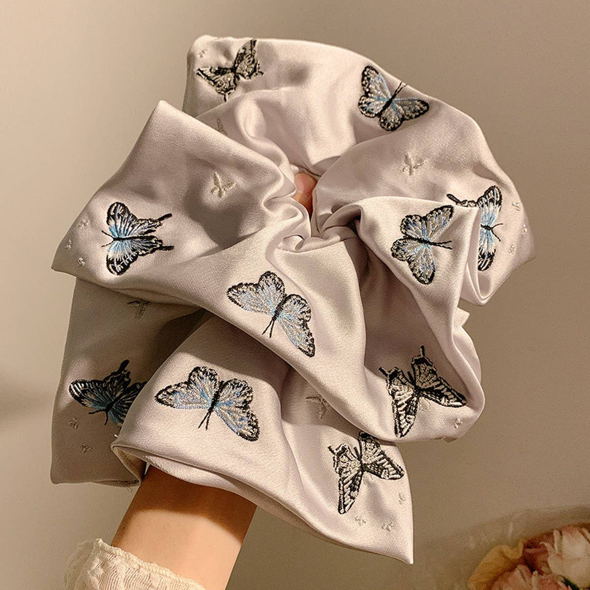 SATIN HEAVY EMBROIDERY BUTTERFLY HAIR ACCESSORY_CWAHA3679