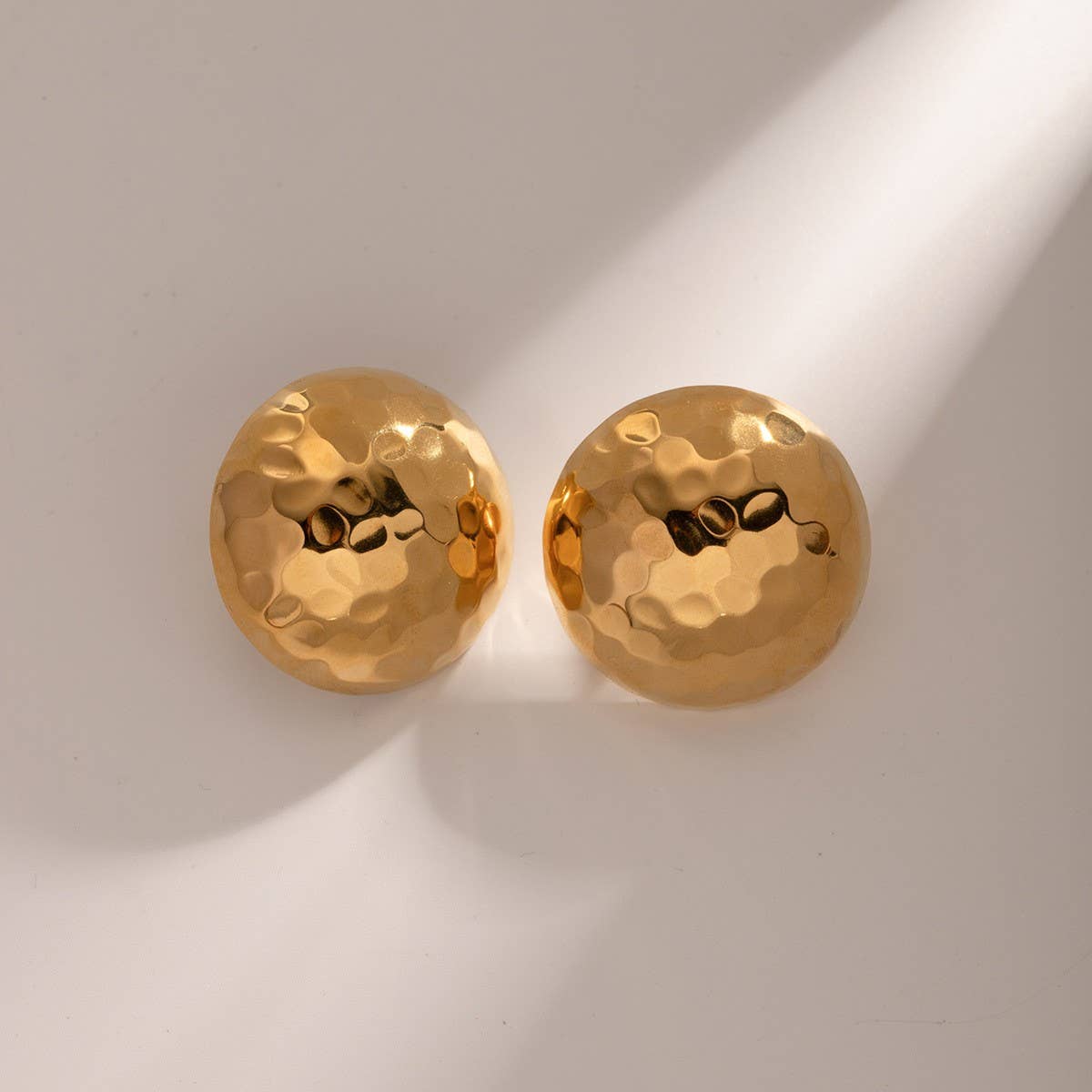 TEMPERAMENT LIGHT LUXURY GOLD ROUND EARRINGS_CWASC1654