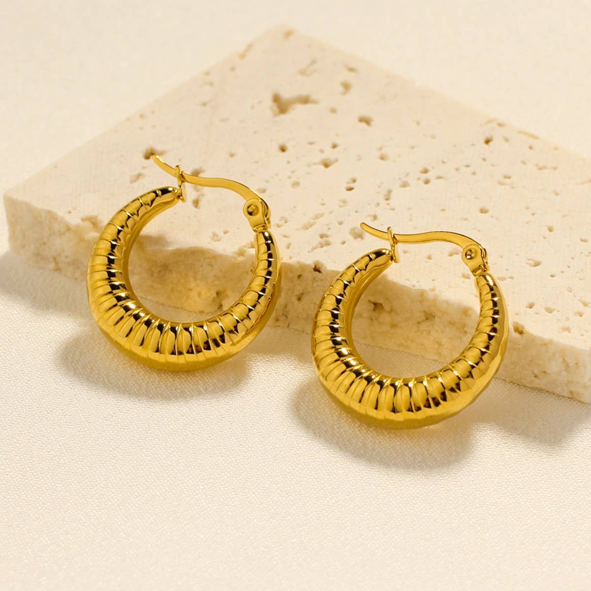 MINIMAL HOLLOW HOOP STUD EARRINGS FOR WOMEN_CWAJE5092