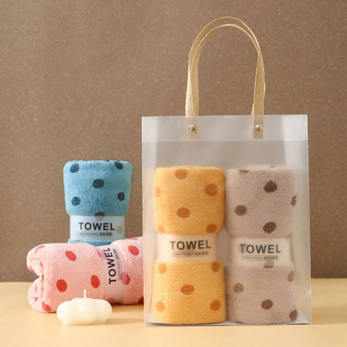 CORAL FLEECE POLKA DOT ABSORBENT FACE TOWEL_CWMM2267