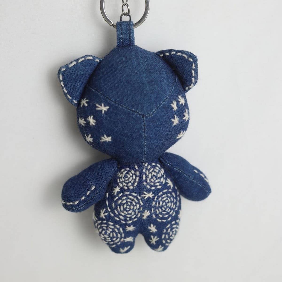 STARRY BEAR HAND EMBROIDERED ANIMAL DOLL PENDANT_CWMM5999