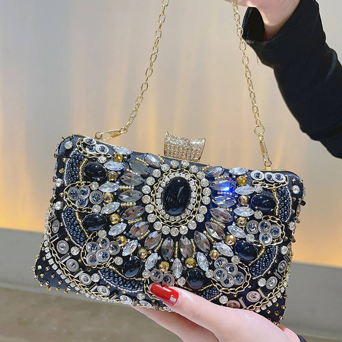 HIGH END HANDMADE NICHE BEADED CLUTCH_CWAB2521
