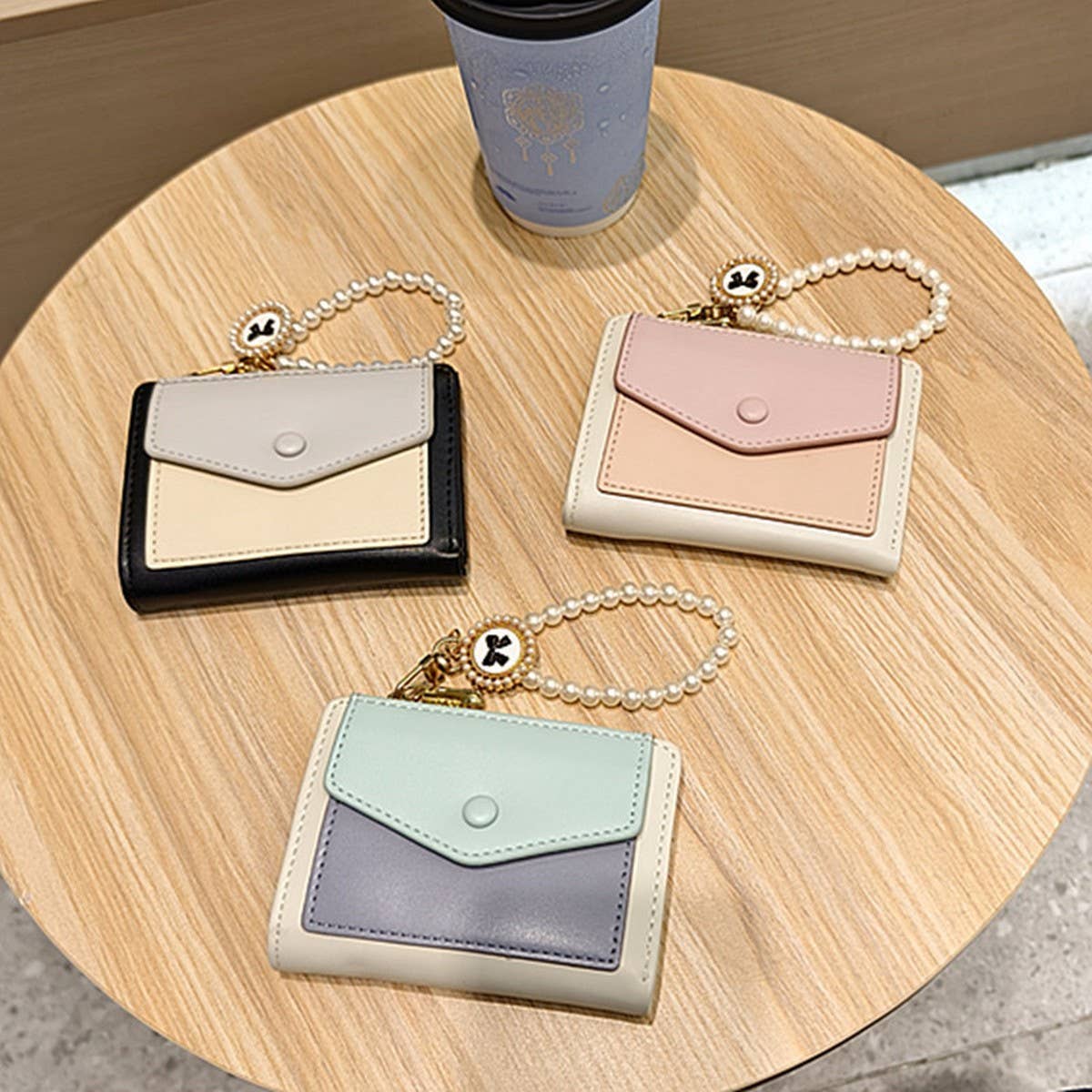 Unique Design Cute Two-Tone Pearl Wallet_Cwab06246
