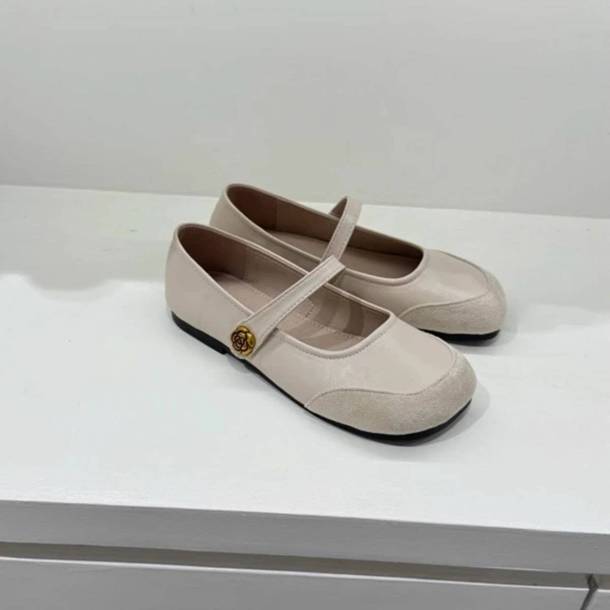 FLORAL SOFT SOLE MANGO TOE MARY JANE FLATS_CWSHF0157