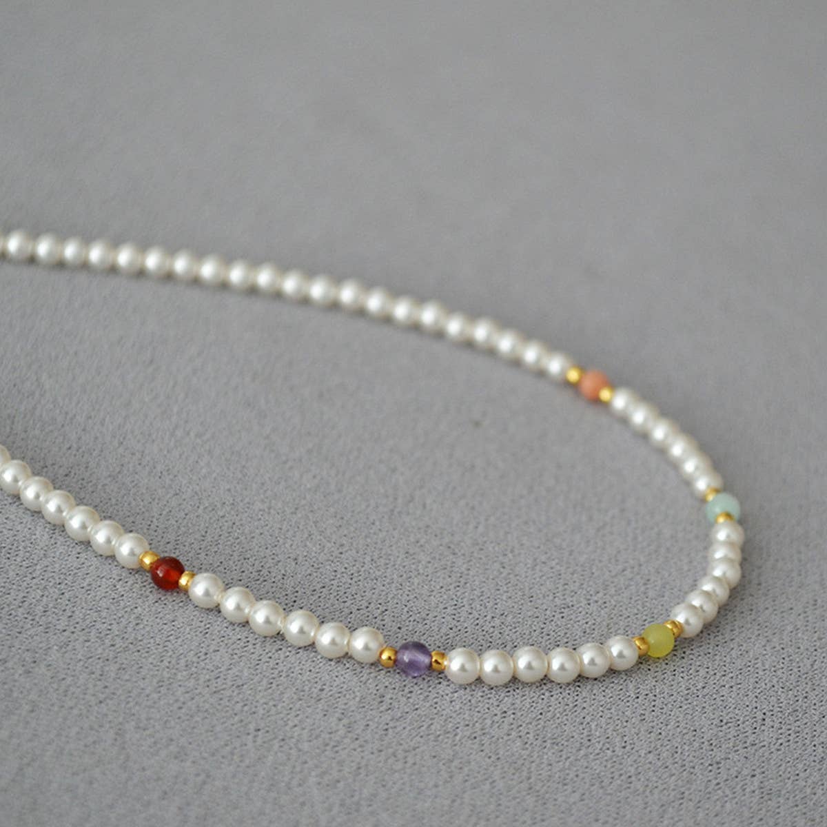 PEARL COLORED REAL STONE CRYSTAL BEADED NECKLACE_CWAJE2118