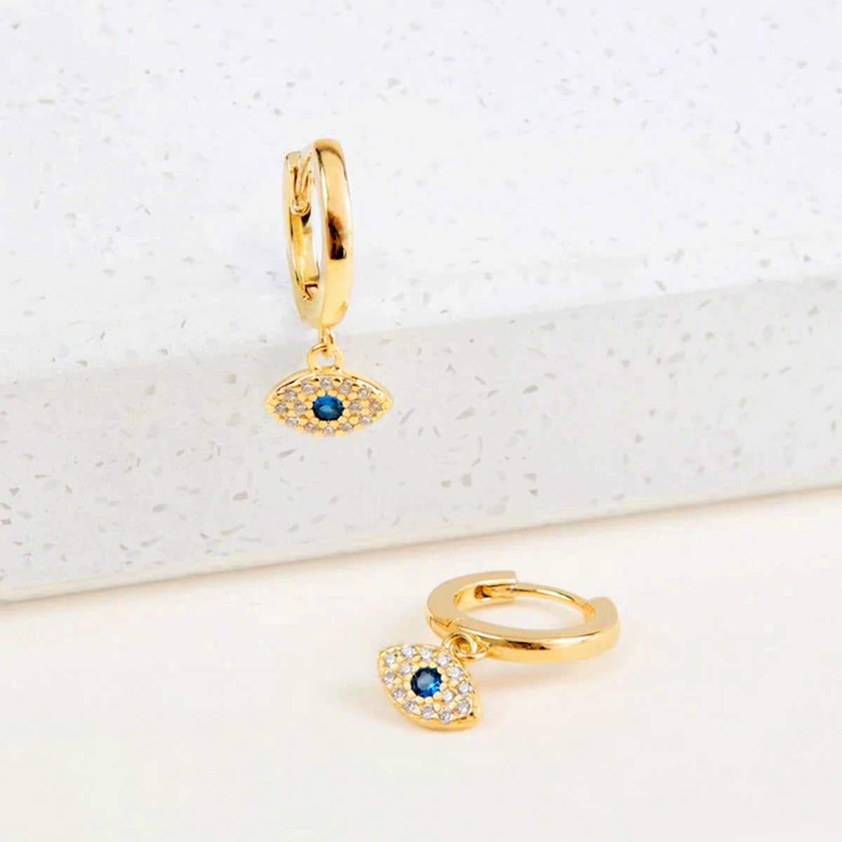 EVIL EYE BLUE EYE EARRINGS VINTAGE EARRINGS_CWAJE1773