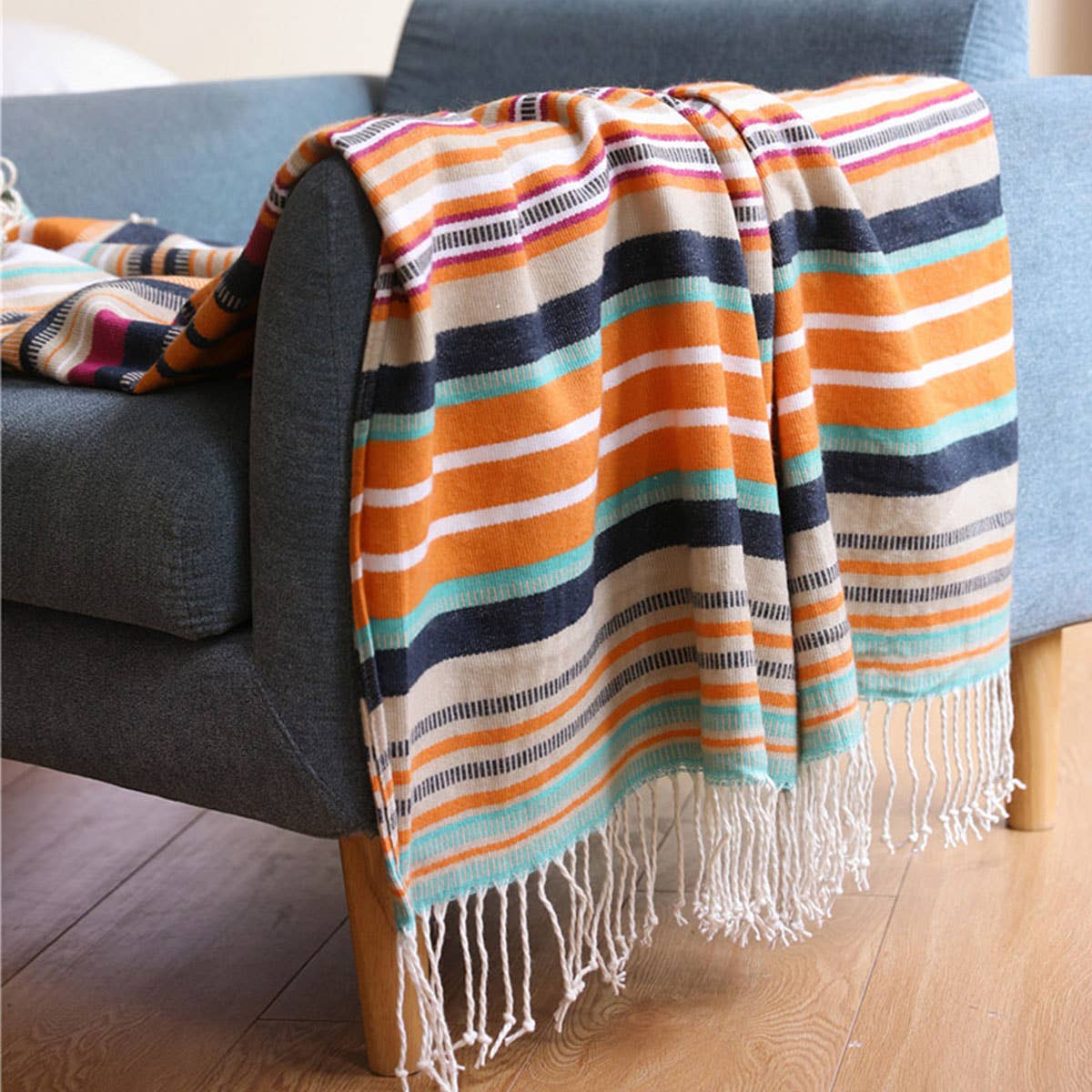 KNITTED STRIPED LIGHTWEIGHT SOFA BLANKET_CWMM0214